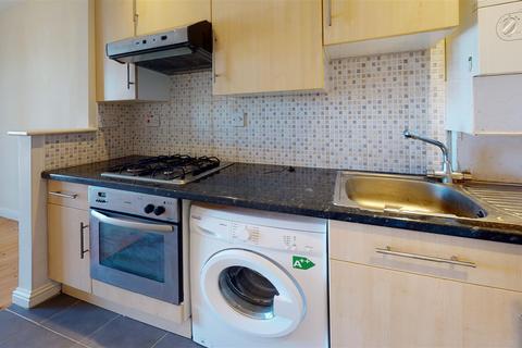 Flat 3, 3 Camden Road, Ramsgate, CT11 8HW
