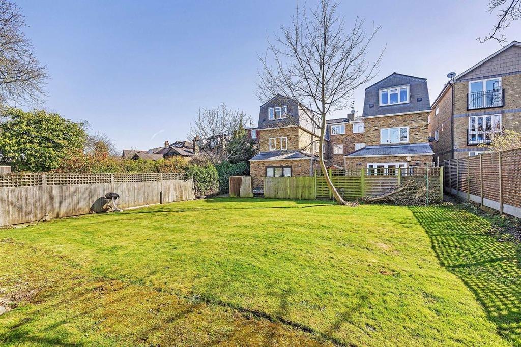 Culverden Road, Balham 1 bed flat £425,000
