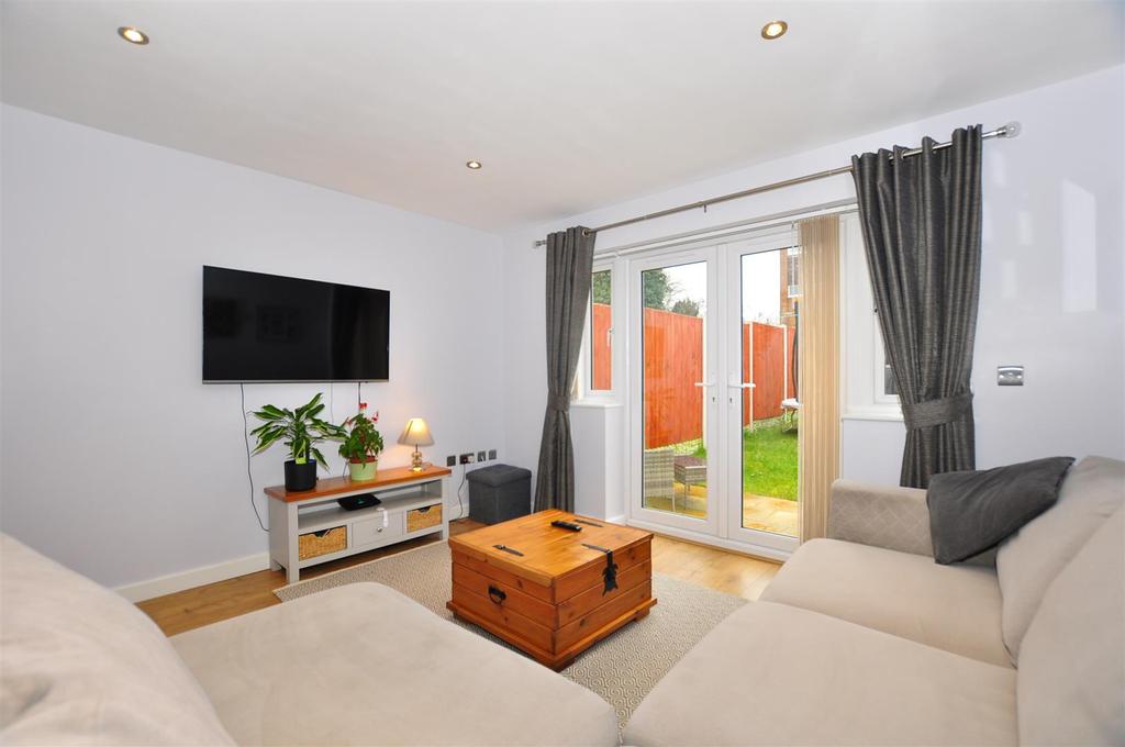 Chichester Drive, Rowley Regis 2 bed terraced house £175,000