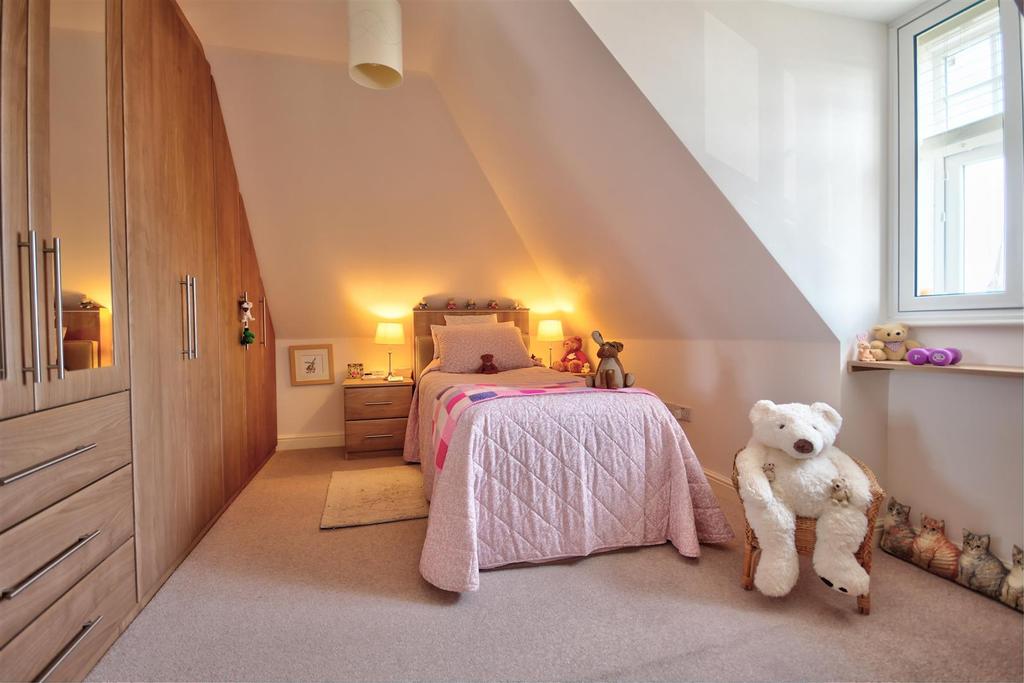 6 bed one.jpg