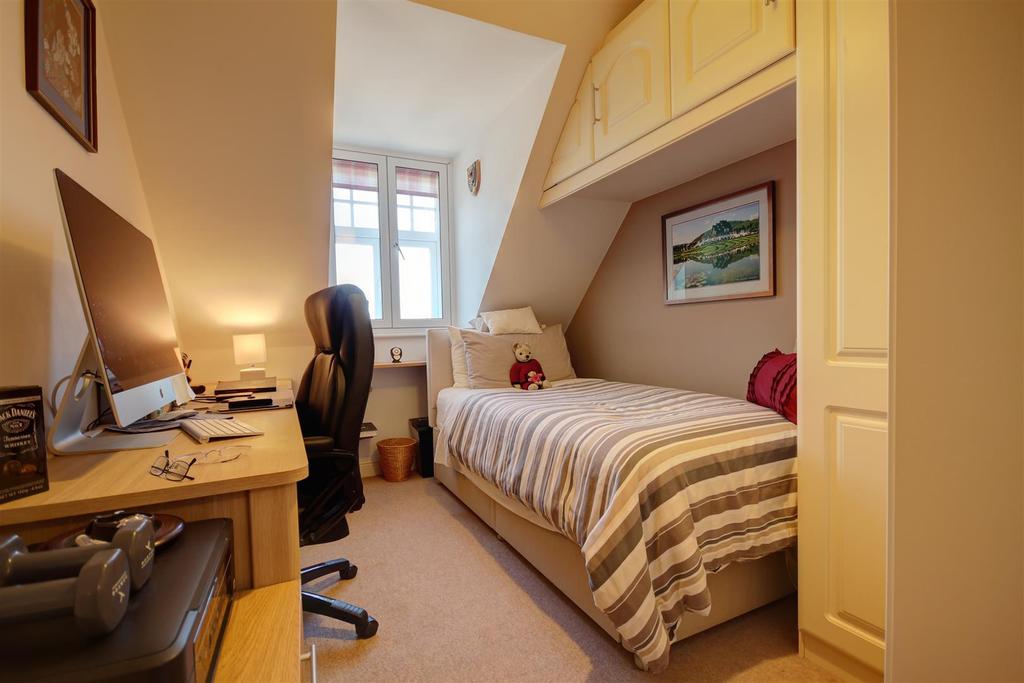 4 bed two.jpg