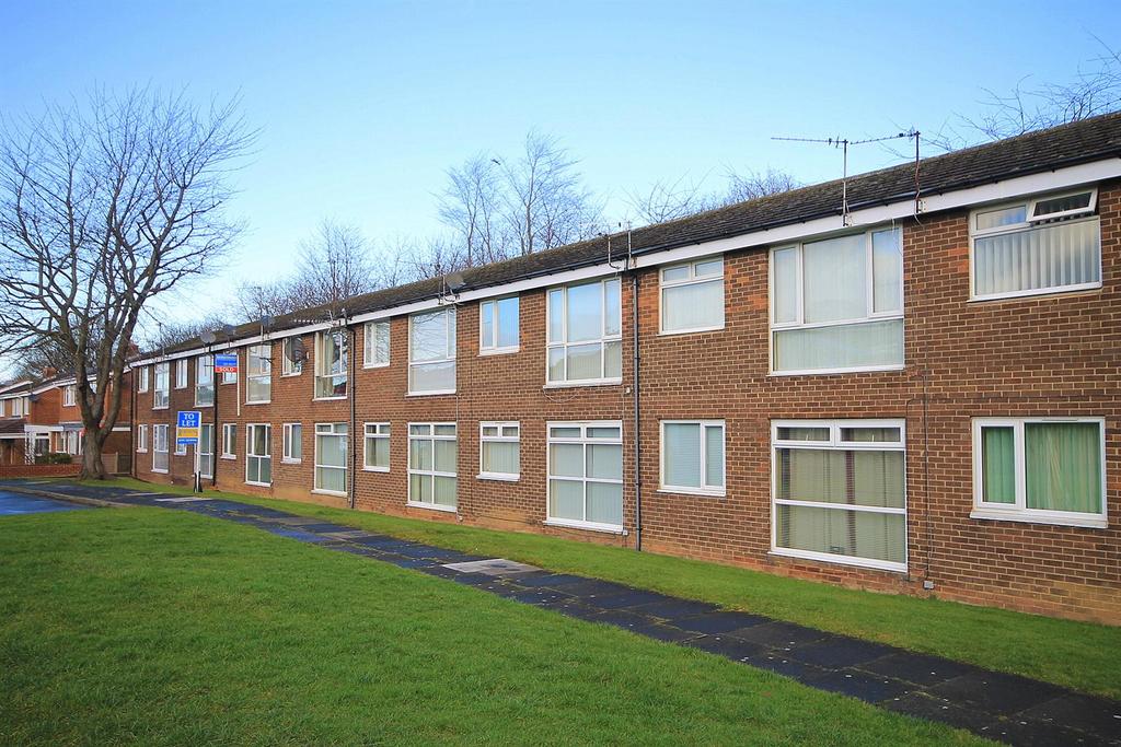 Middleham Road, Newton Hall, Durham 1 bed apartment £375 pcm (£87 pw)