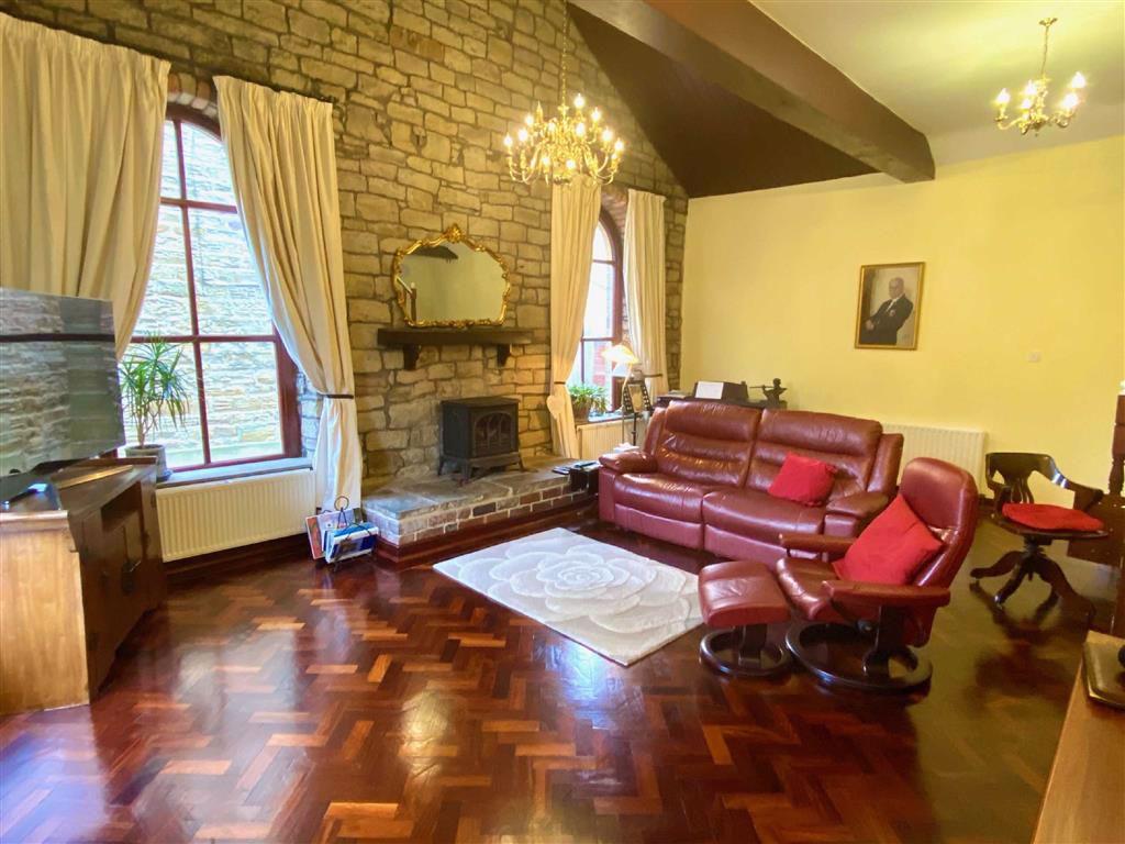 Barnsley Road, Flockton, WF4 3 bed character property £260,000