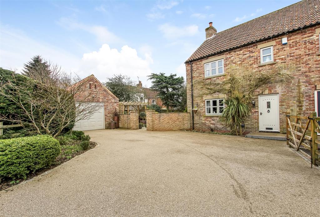 Danby Wiske, Northallerton 4 bed semidetached house £499,950