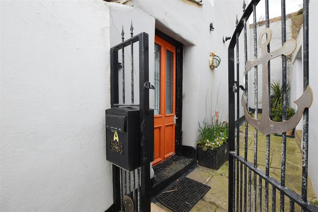 East Ascent, St. LeonardsOnSea 4 bed detached house £650,000