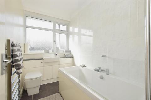 5 Binness Way, Portsmouth, PO6 1LD