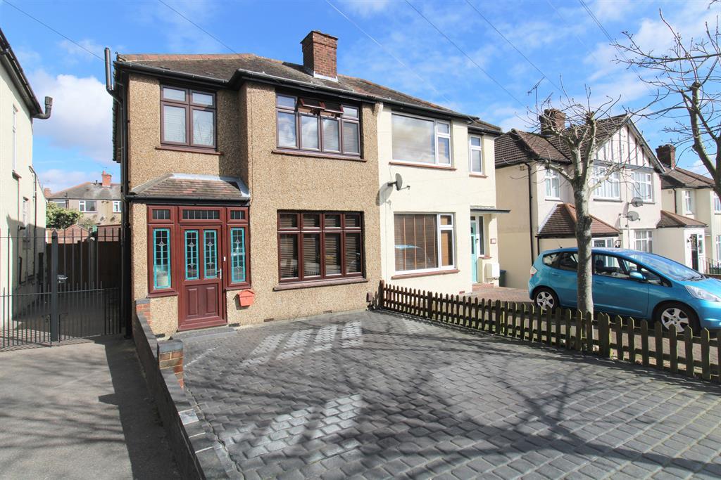 Warland Road, Plumstead, SE18 2EX 3 bed semidetached house £440,000