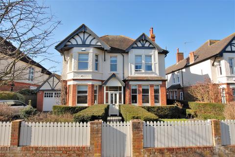 11 Broadfield Road, Folkestone, CT20 2JT