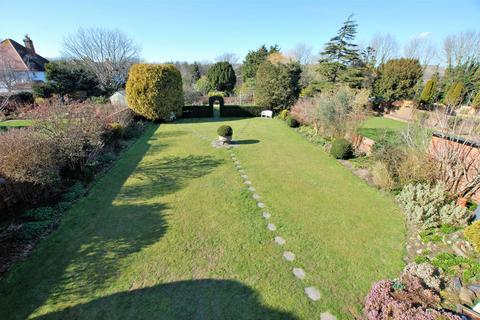 11 Broadfield Road, Folkestone, CT20 2JT
