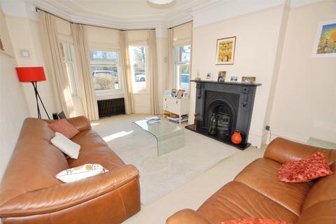 11 Broadfield Road, Folkestone, CT20 2JT