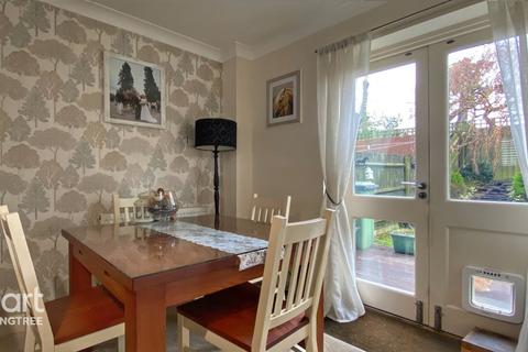 10 Barley Close, Mistley, Manningtree, CO11 1GA