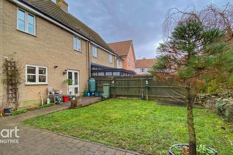 10 Barley Close, Mistley, Manningtree, CO11 1GA