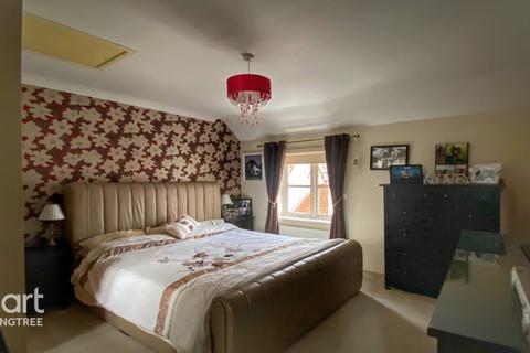 10 Barley Close, Mistley, Manningtree, CO11 1GA