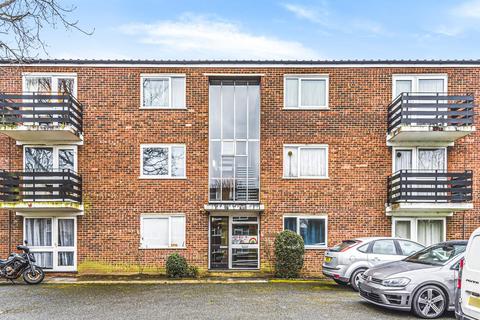 Flat 5, Oakdene, 51 Bourne Way, Bromley, BR2 7HA