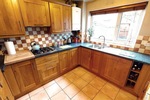 63 Carr Road, Darwen, BB3 2DZ