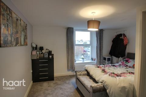 Flat 2, 2 Cavern Road, Torquay, TQ1 1NS