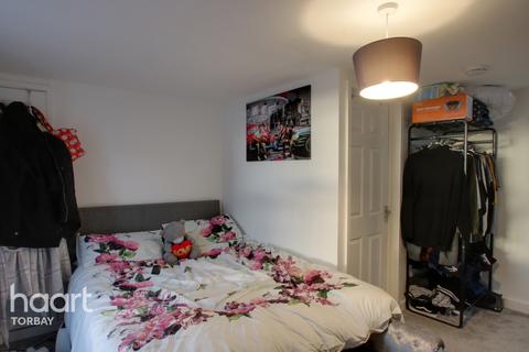 Flat 2, 2 Cavern Road, Torquay, TQ1 1NS