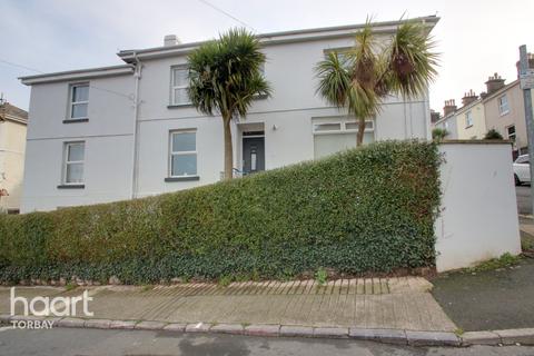 Flat 2, 2 Cavern Road, Torquay, TQ1 1NS