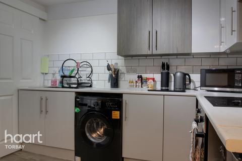 Flat 2, 2 Cavern Road, Torquay, TQ1 1NS