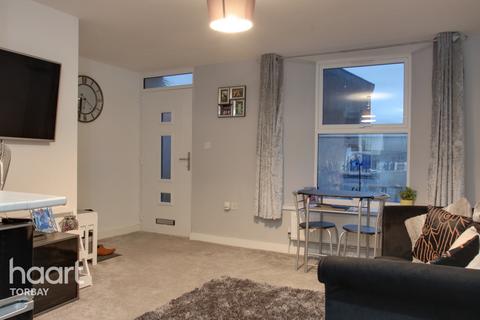 Flat 2, 2 Cavern Road, Torquay, TQ1 1NS