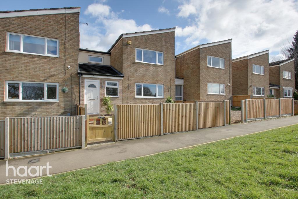 Derby Way, Stevenage 3 bed terraced house £300,000