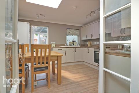 6 School Road, Necton, Swaffham, PE37 8HT