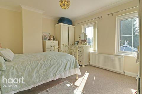 6 School Road, Necton, Swaffham, PE37 8HT