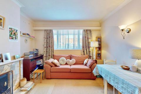 2 bedroom ground floor maisonette for sale, Bury Avenue, Hayes UB4
