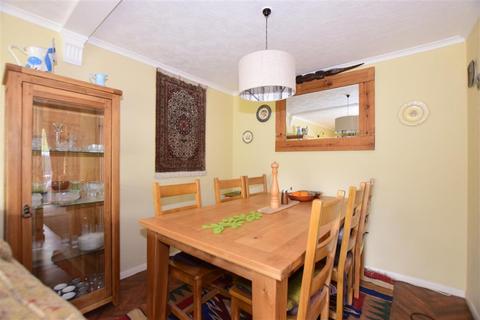 53 Burmarsh Road, Hythe, CT21 6QL