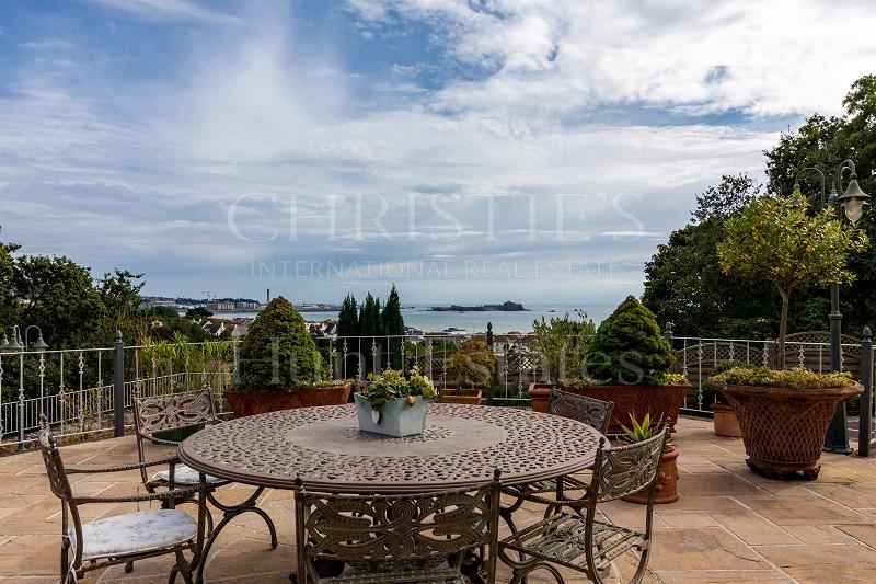Le Mont Felard, St. Lawrence, Jersey. JE3 1NR 4 bed detached house £