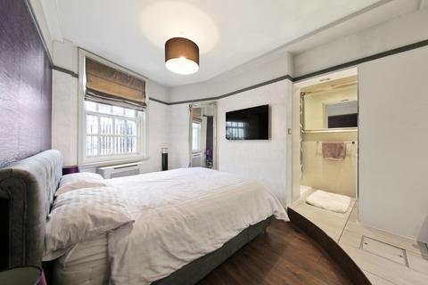 1 bedroom flat to rent, Chalfont Court, Baker Street, Marylebone, London