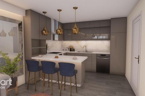 Flat 2, Bennat Apartments, 78 Higher Drive, Purley, CR8 2HG