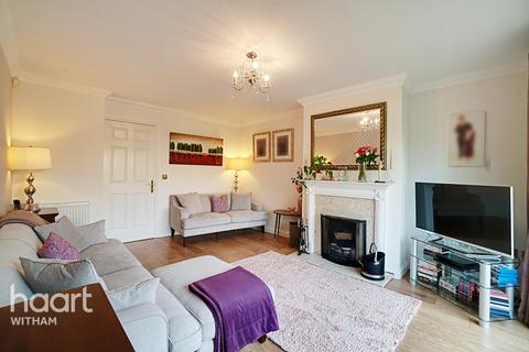 2 Chapel Lane, Tiptree, Colchester, CO5 0HR