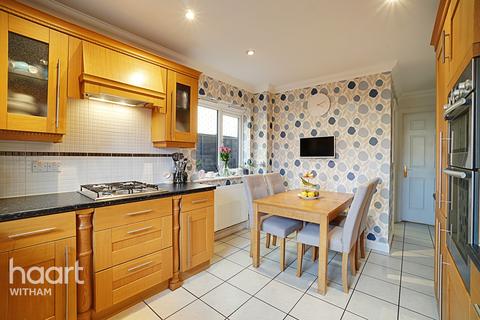 2 Chapel Lane, Tiptree, Colchester, CO5 0HR