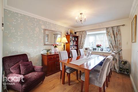 2 Chapel Lane, Tiptree, Colchester, CO5 0HR
