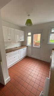 3 bedroom terraced house to rent - Priory Hill , Dartford, Kent DA16