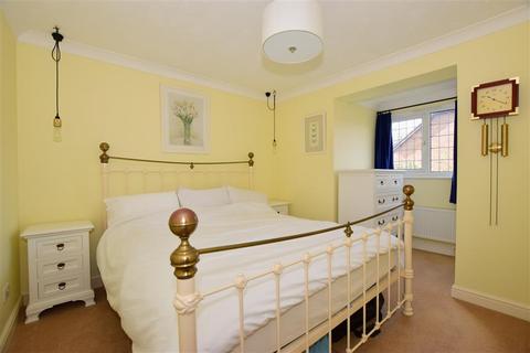 56 Low Meadow, Halling, Rochester, ME2 1LX