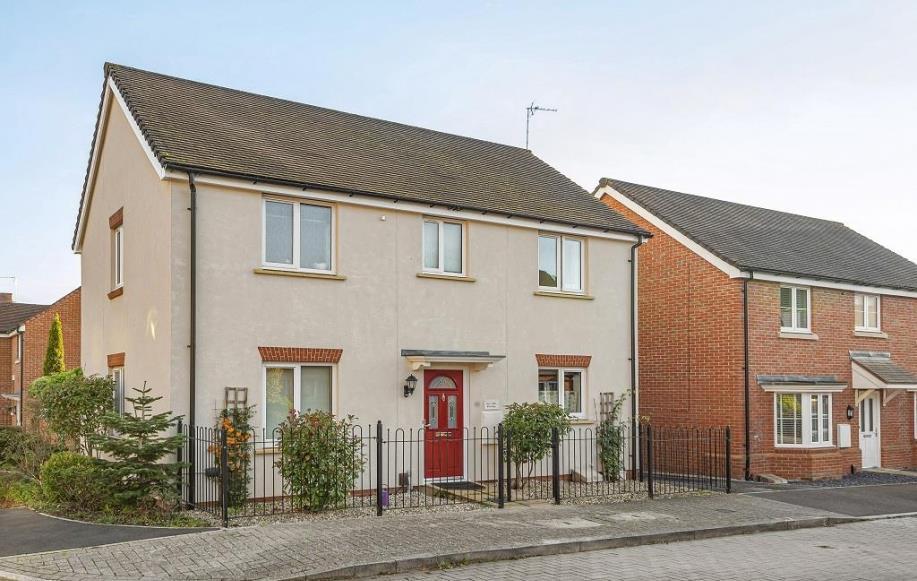 Park, Bracknell, RG12 3 bed detached house £2,000 pcm (£462 pw)