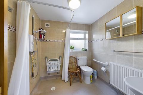 1 Hamilton Close, Feltham, TW13 4PS