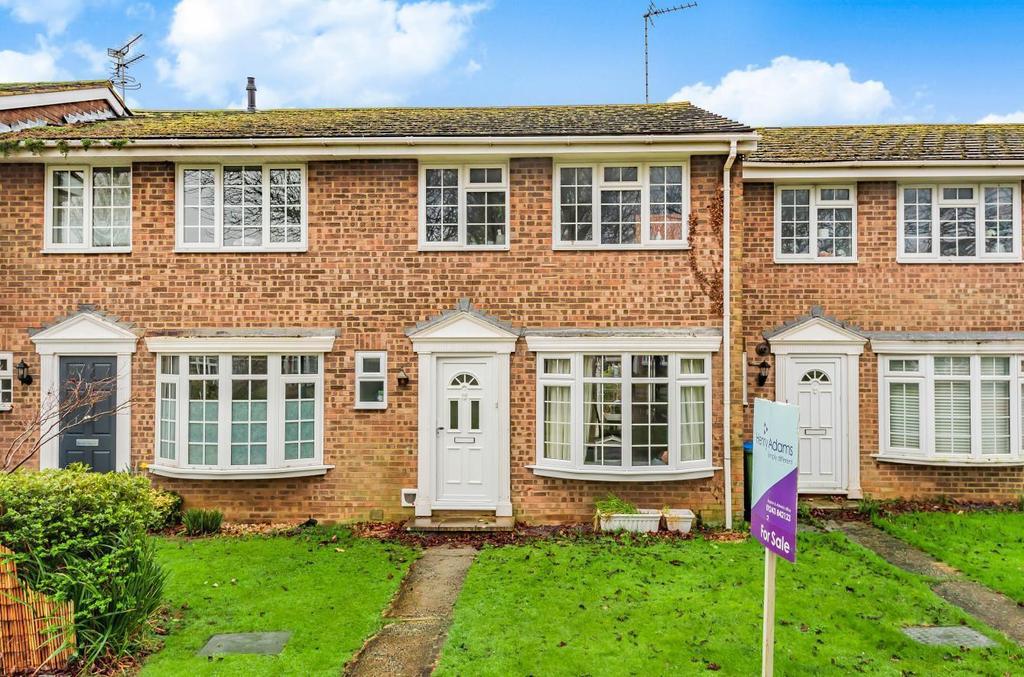 Pinehurst Park, Aldwick, Bognor Regis, PO21 3 bed terraced house £280,000