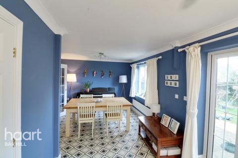 3 Devonshire Mews, Highfields Caldecote, Cambridge, CB23 7NE