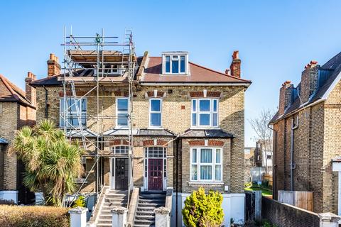 23 Baring Road, London, SE12 0JP