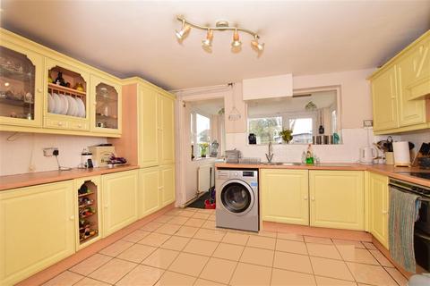 6 Bean Close, Great Chart, Ashford, TN23 3BG