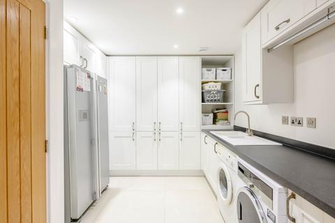 10 Roxwell Road, Chelmsford, CM1 2PP