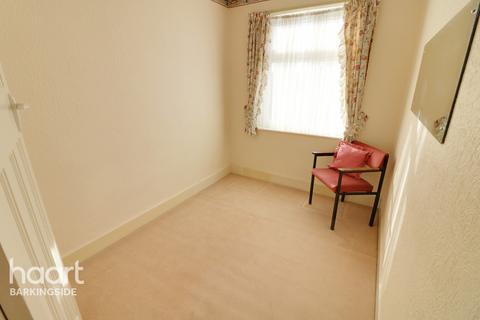 13 Warren Road, Ilford, IG6 1BJ