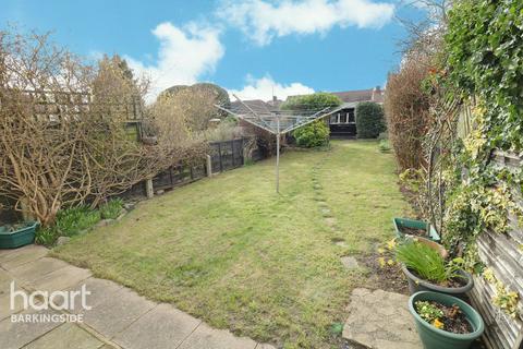13 Warren Road, Ilford, IG6 1BJ