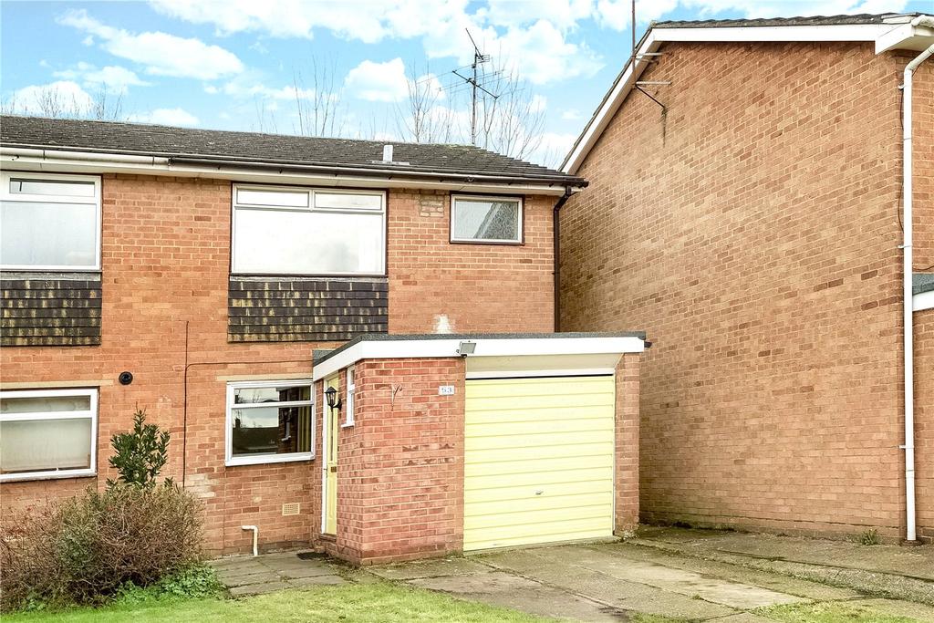 St Pauls Gate, Wokingham, Berkshire, RG41 3 bed end of terrace house £350,000