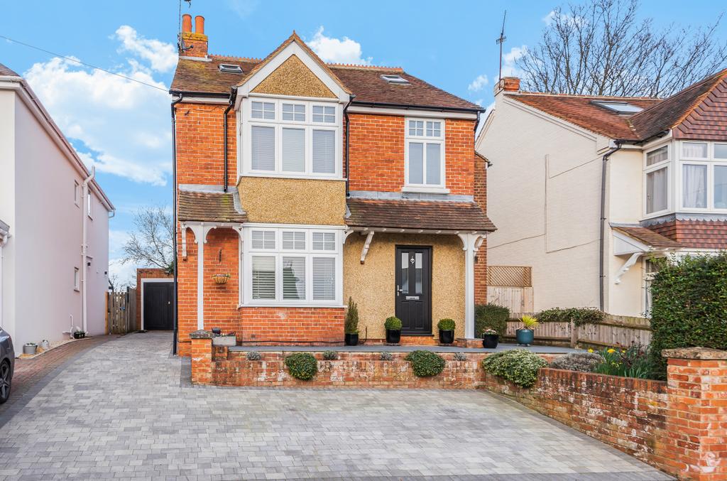 Gipsy Lane, Wokingham 4 bed detached house £775,000