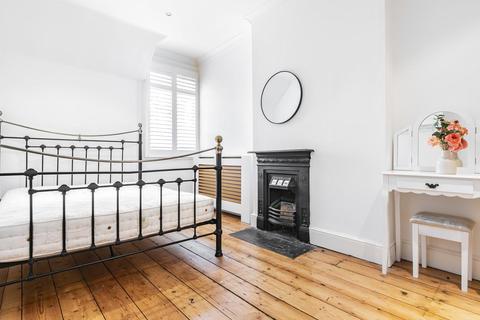 Flat 5, 25 Old Hill, Chislehurst, BR7 5LZ