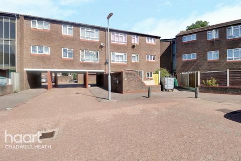 10 Nash Road, Chadwell Heath, Romford, RM6 5JL